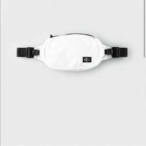 american eagle fanny pack